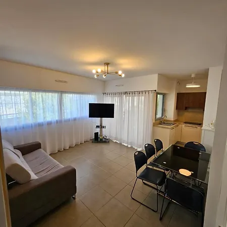 Juan-les-pins 2-room Апартаменты