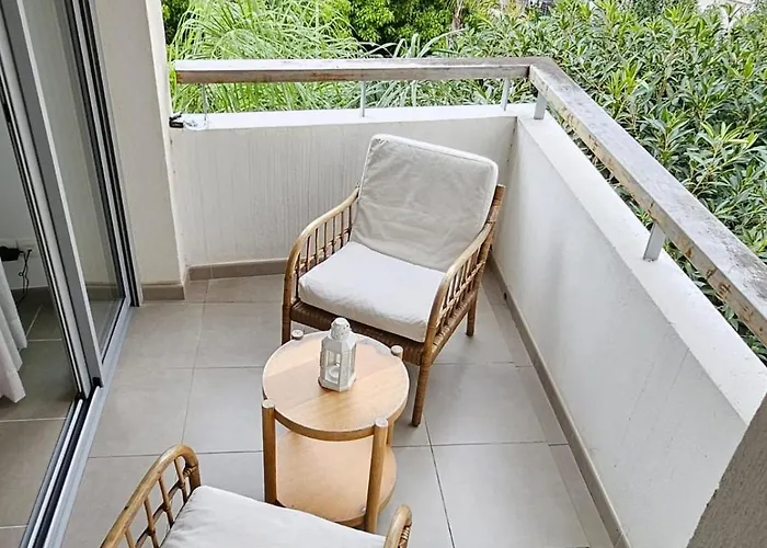 Juan-les-pins 2-room *