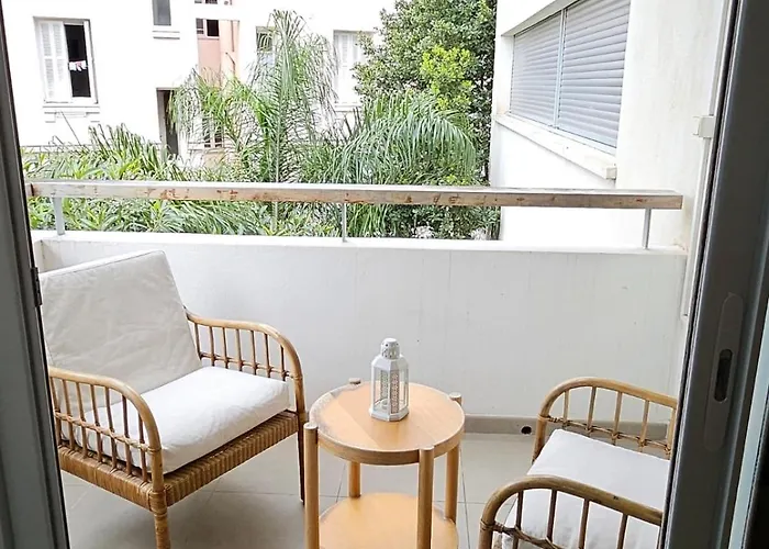 Juan-les-pins 2-room *
